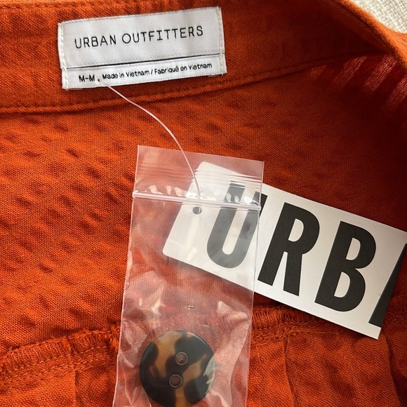 URBAN OUTFITTERS FIXED WRAP PLEATED MINI SKIRT - Picture 6 of 8